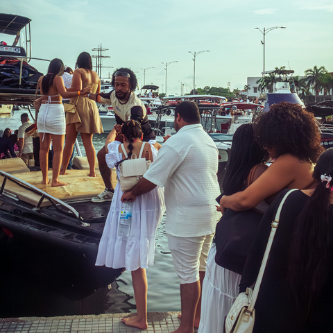 Sunset Golden Hours: a melhor festa de barco e beach club em Cartagena
