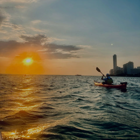 Kayak-Cartagena-at-sunset