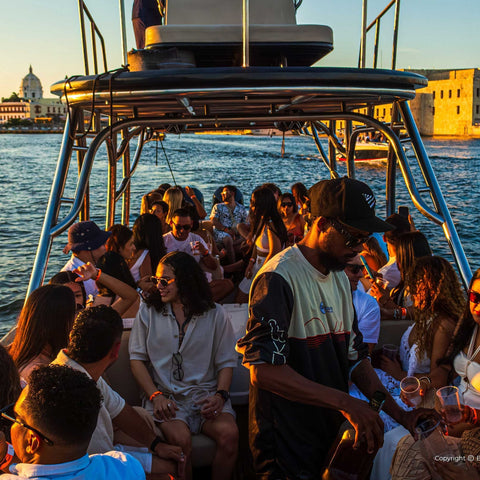 Sunset Golden Hours: a melhor festa de barco e beach club em Cartagena
